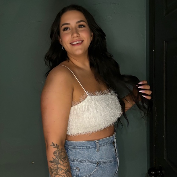 Meet your Posher, Alexandra - Picture 1 of 1